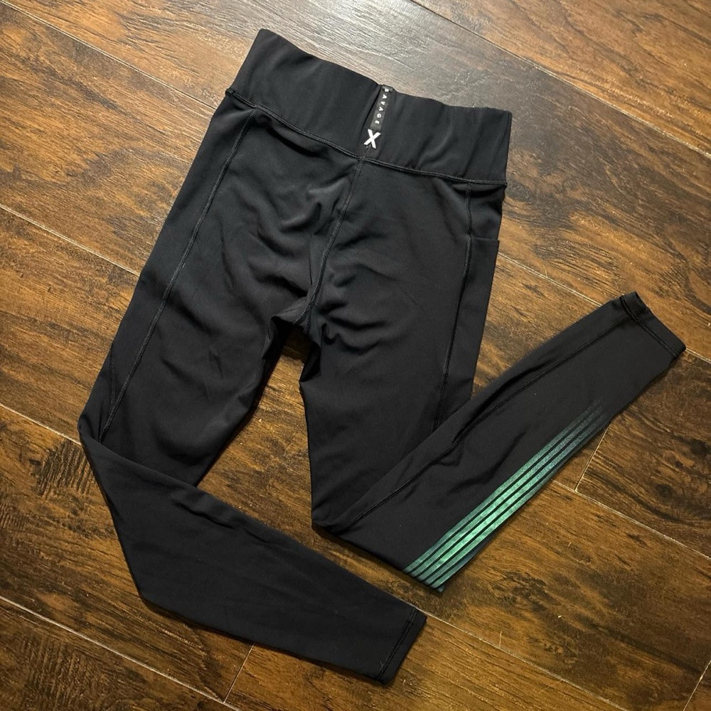Savage X Fenty sports leggings medium US women’s 8-10 work out wear